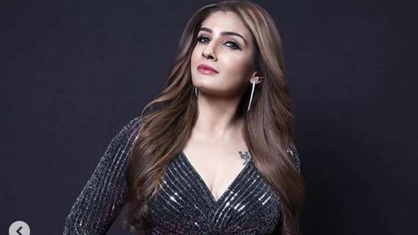 Raveena Tandon, Aktris India yang Kini Dijuluki Nenek Kece