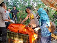 Snapshots Suasana Evakuasi Jasad Balita Yang Hilang Misterius Di Pemalang