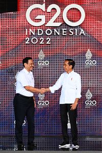 Bareng Luhut Jokowi Ngetes Panggung Pimpinan Negara Ktt G Di Bali