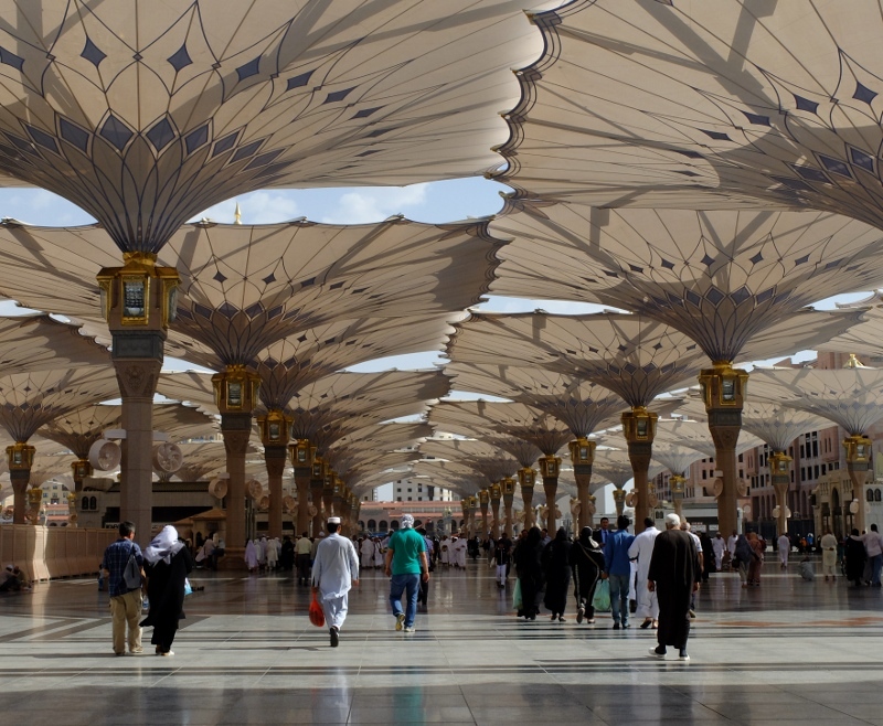 5 Fakta Menarik Payung Raksasa Di Masjid Nabawi