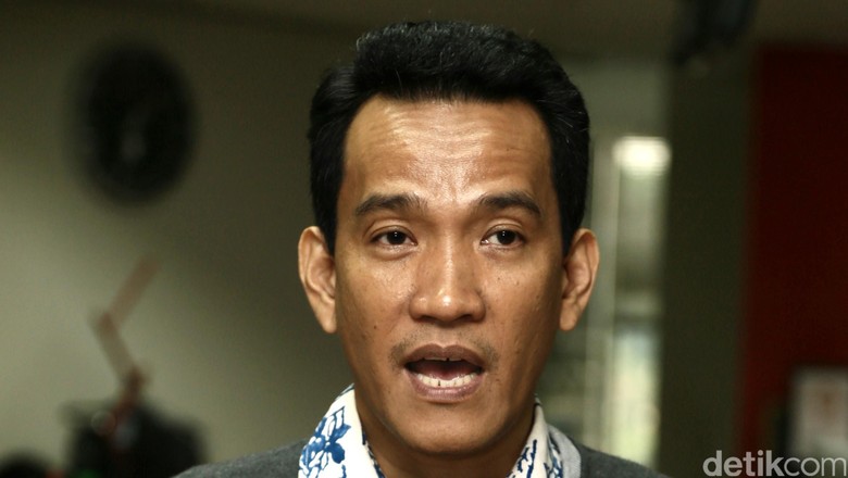 Selamat Jalan Pak Ketua… (Husni Kamil Manik) Selamat Jalan Pak Ketua… (Husni Kamil Manik)