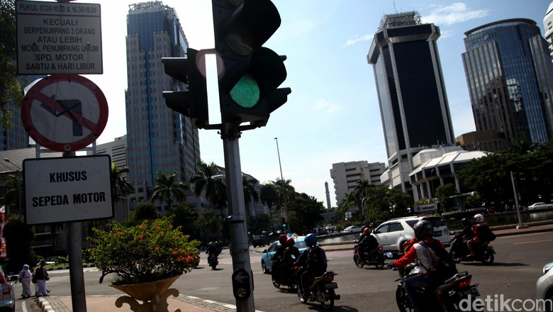 Larangan Motor Dihapus, Pemotor Jadi Tidak Perlu Muter-muter Larangan Motor Dihapus, Pemotor Jadi Tidak Perlu Muter-muter