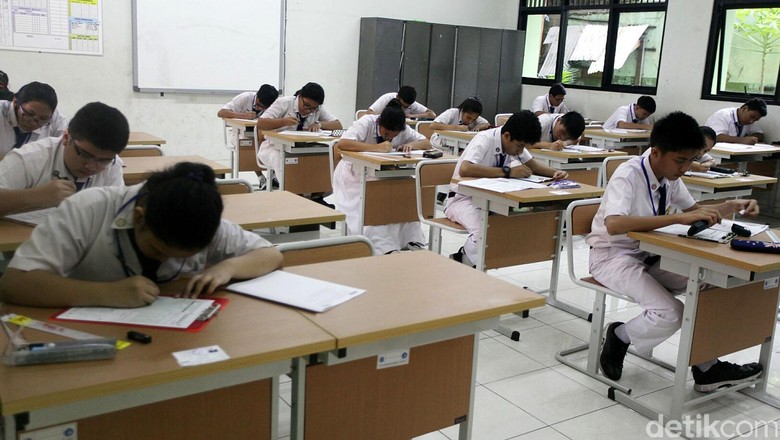 Aturan Siswa WNI Pindah Sekolah dari Luar Negeri akan Disederhanakan Aturan Siswa WNI Pindah Sekolah dari Luar Negeri akan Disederhanakan