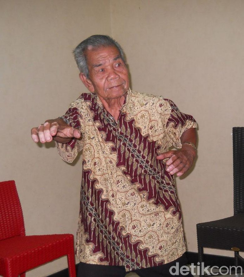 Kisah Mbah Dul Wahab, Pesilat Era Bung Karno yang Pernah Ikut Misi ke Eropa Kisah Mbah Dul Wahab, Pesilat Era Bung Karno yang Pernah Ikut Misi ke Eropa
