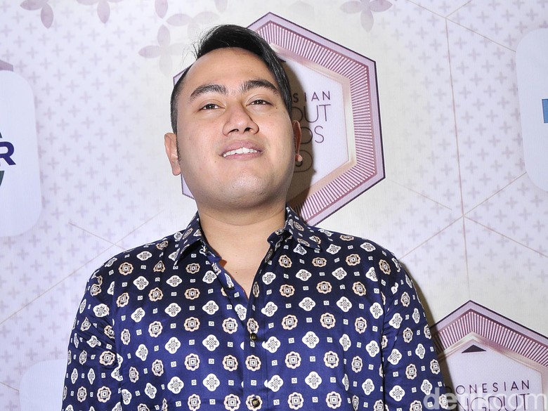 Nassar Pacari Anak Bill Gates, Si Pedangdut Kepedean Nassar Pacari Anak Bill Gates, Si Pedangdut Kepedean