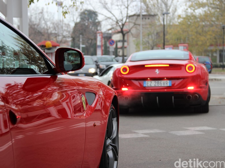 Penuhi Target Emisi Ferrari dan Aston Martin Terancam Denda Oto Detik Tidak Penuhi Target Emisi Ferrari dan Aston Martin Terancam Denda