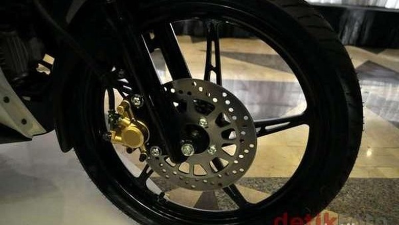 Rem Skutik Blong, Minyaknya Harus Diganti Rem Skutik Blong, Minyaknya Harus Diganti