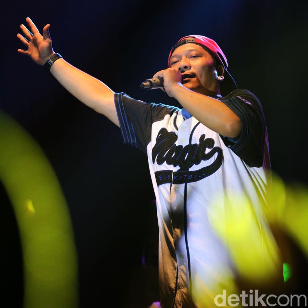 Dapat dari Y, Iwa K Konsumsi Narkoba Sejak 2 Bulan Lalu Dapat dari Y, Iwa K Konsumsi Narkoba Sejak 2 Bulan Lalu