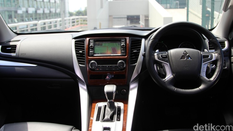 Transmisi Mana yang Ideal untuk Belajar Mobil, Matik Apa Manual? Transmisi Mana yang Ideal untuk Belajar Mobil, Matik Apa Manual?