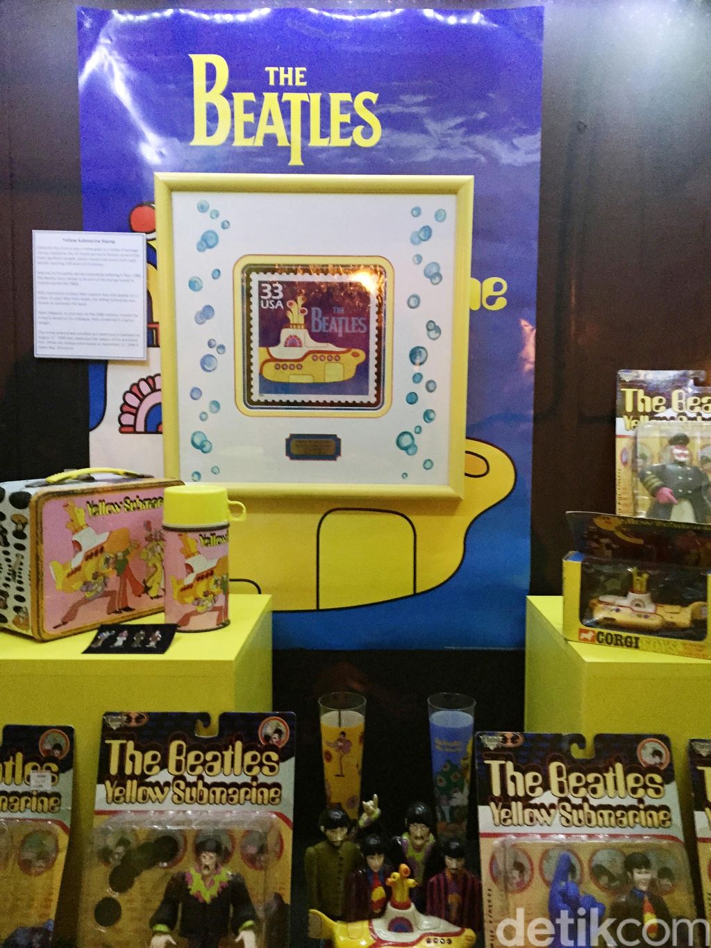 melawan Blue Meanies dan monster anti musik The Yellow Submarine menjadi sensasi di seluruh dunia dan dibuatkan versi mainannya oleh Corgi Toys