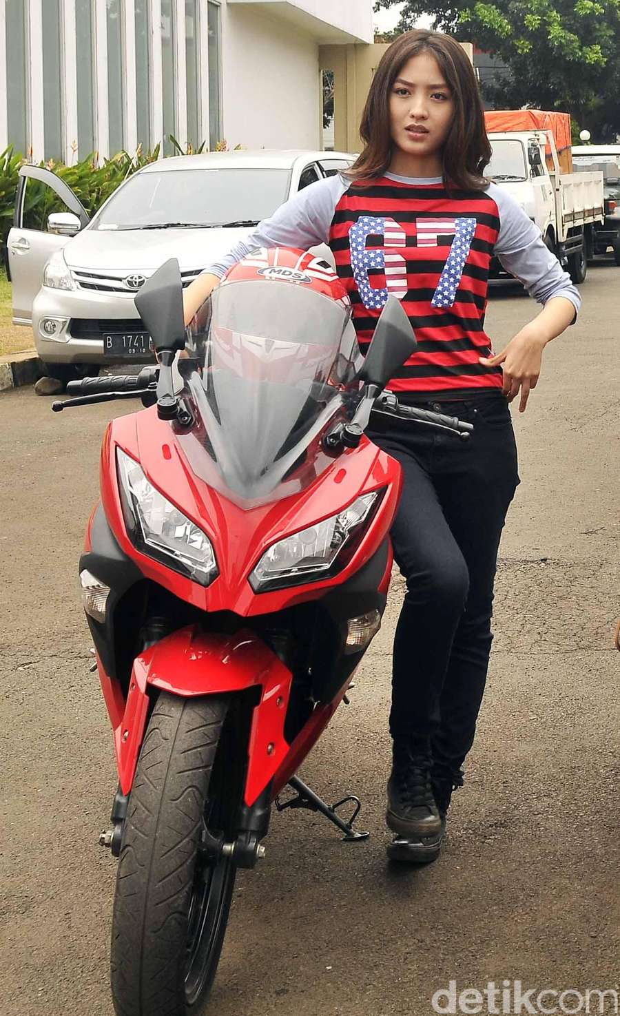 Stefan William Dan Natasha Wilona Dengan Motor Sport