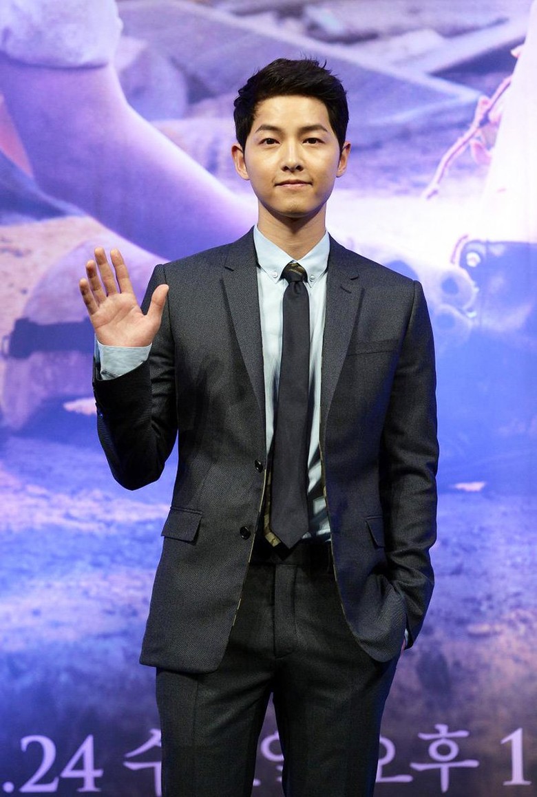 Joong Ki Tanggapi Gosip Pacaran Dengan Song Hye Kyo