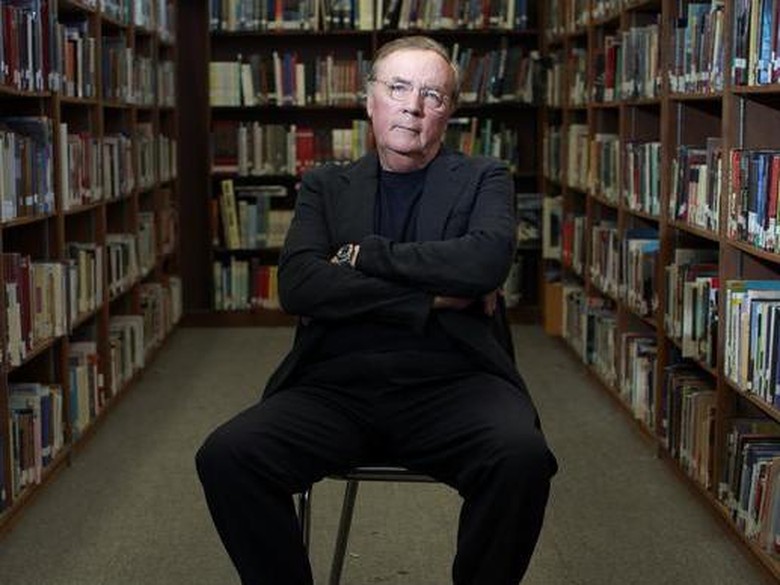 Penulis AS James Patterson Tulis Buku dari Arsip Albert Einstein Penulis AS James Patterson Tulis Buku dari Arsip Albert Einstein