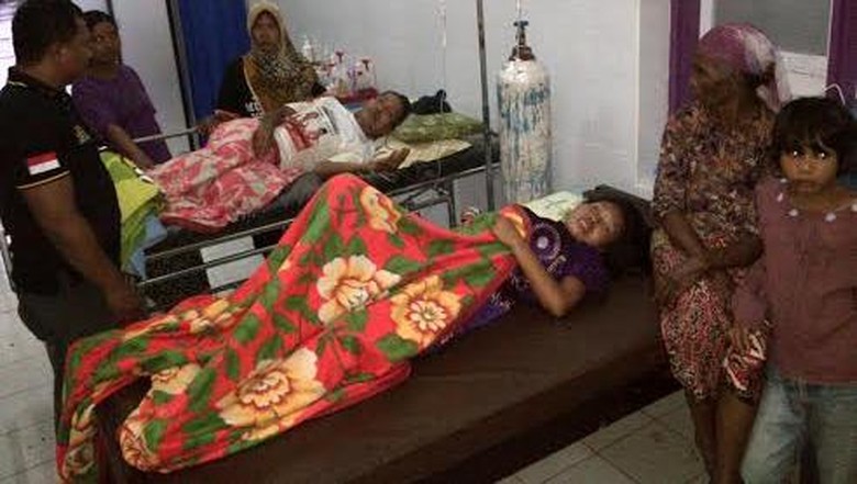 Korban Keracunan Makanan Hajatan di Jember Bertambah Korban Keracunan Makanan Hajatan di Jember Bertambah