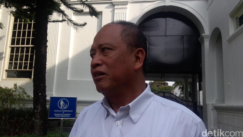 Menristek Dikti: Kami Desain Kurikulum Agar Sarjana Cepat Terserap Dunia Kerja Menristek Dikti: Kami Desain Kurikulum Agar Sarjana Cepat Terserap Dunia Kerja
