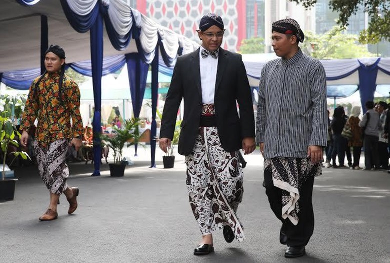 Mendikbud Ingin Orangtua Perhatikan Rating Video Game untuk Anak Mendikbud Ingin Orangtua Perhatikan Rating Video Game untuk Anak