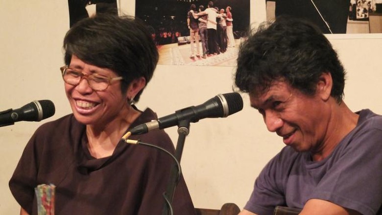 Cerita AriReda tentang Pembuatan Album Suara Dari Jauh Cerita AriReda tentang Pembuatan Album Suara Dari Jauh