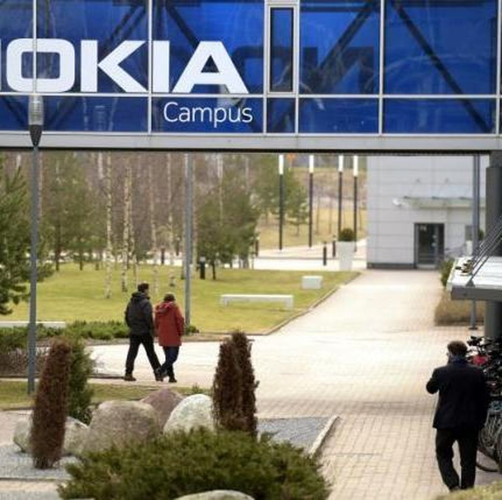 Google dan Samsung Memperebutkan Nokia Google dan Samsung Memperebutkan Nokia