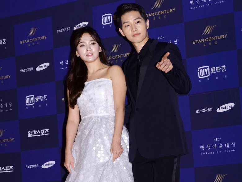 Manajemen Bantah Song Joong Ki dan Song Hye Kyo ke Bali Bersama Manajemen Bantah Song Joong Ki dan Song Hye Kyo ke Bali Bersama