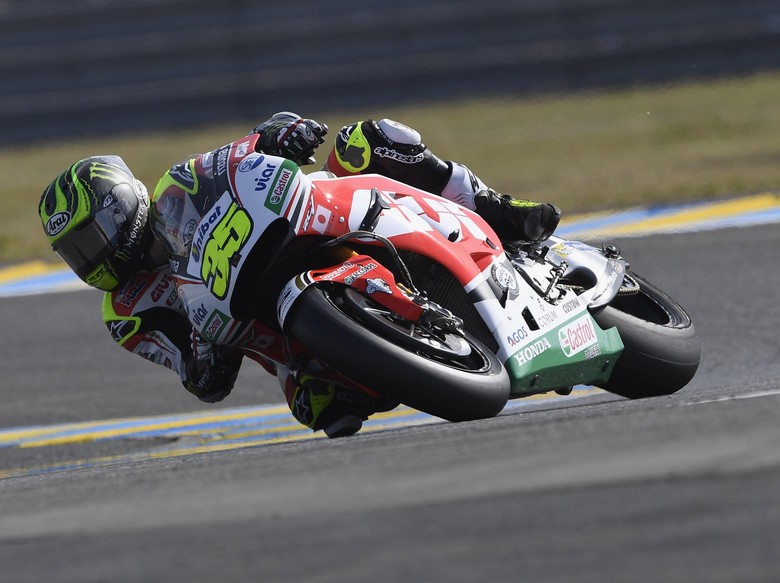 Crutchlow Juara, Rossi Kedua dalam Balapan Sengit di Brno Crutchlow Juara, Rossi Kedua dalam Balapan Sengit di Brno
