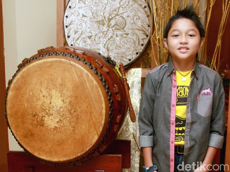 Keisha Mesra dengan Pacar, ke Mana Pasha Ungu? Keisha Mesra dengan Pacar, ke Mana Pasha Ungu?