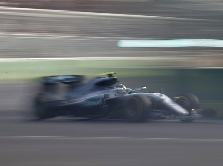 Rosberg Menangi Balapan di Baku Rosberg Menangi Balapan di Baku
