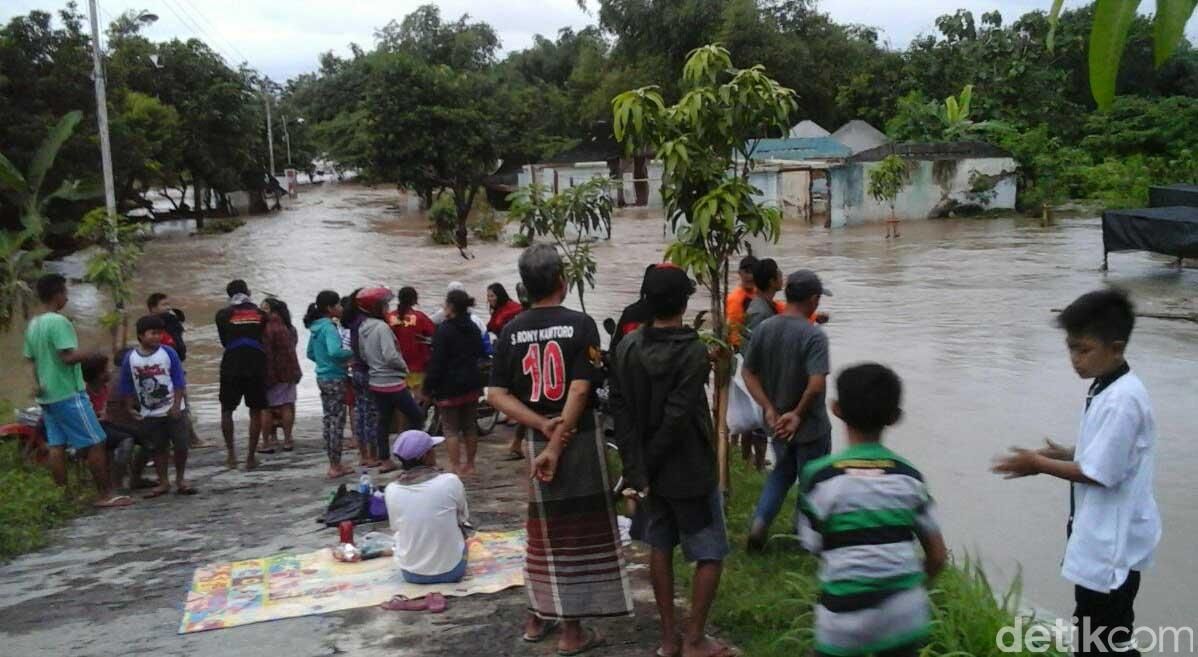 Banjir Di Solo Terus Meluas Lebih Dari 1500 Warga Mengungsi