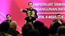 Jokowi Pimpin Rapat Bahas TPID Jokowi Pimpin Rapat Bahas TPID