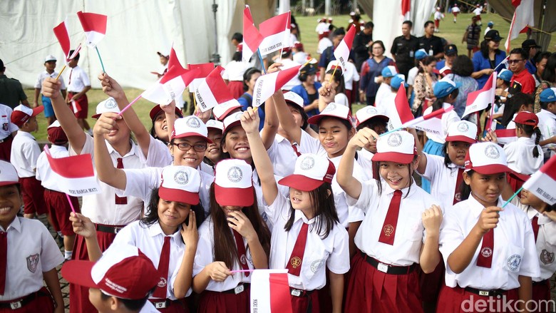 Generasi Muda: Saatnya Pendidikan dan Pembangunan Merata Generasi Muda: Saatnya Pendidikan dan Pembangunan Merata