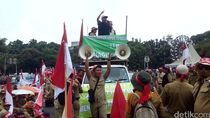Ribuan Peny uluh Pertanian Demo di Depan Istana, Minta Diangkat Jadi PNS Ribuan Penyuluh Pertanian Demo di Depan Istana, Minta Diangkat Jadi PNS