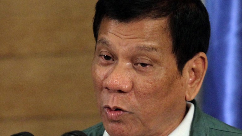 Kesal Dikritik, Duterte Sebut Anggota Parlemen Eropa Orang Gila Kesal Dikritik, Duterte Sebut Anggota Parlemen Eropa Orang Gila