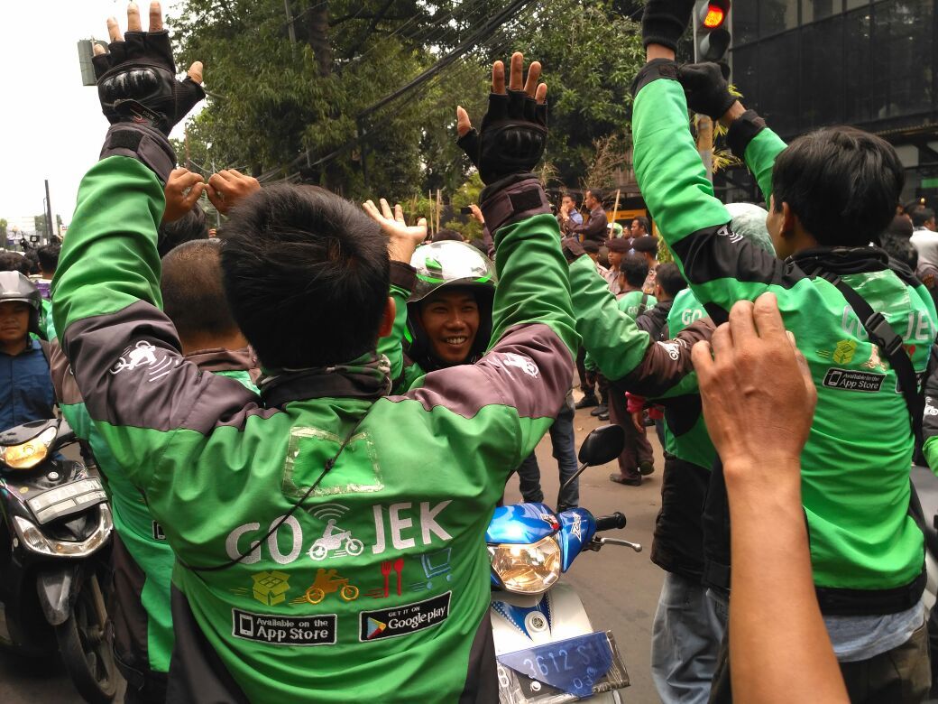 Ribuan Driver Demo Di Kantor Gojek Lalin Kemang Jaksel Macet Parah