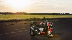 Tampang Baru BMW S1000R Tampang Baru BMW S1000R