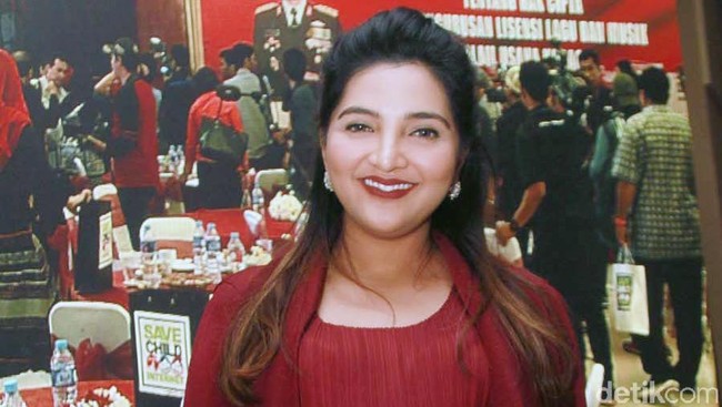 Hamil Tua, Ashanty Tetap Dampingi Anang Hermansyah Hamil Tua, Ashanty Tetap Dampingi Anang Hermansyah