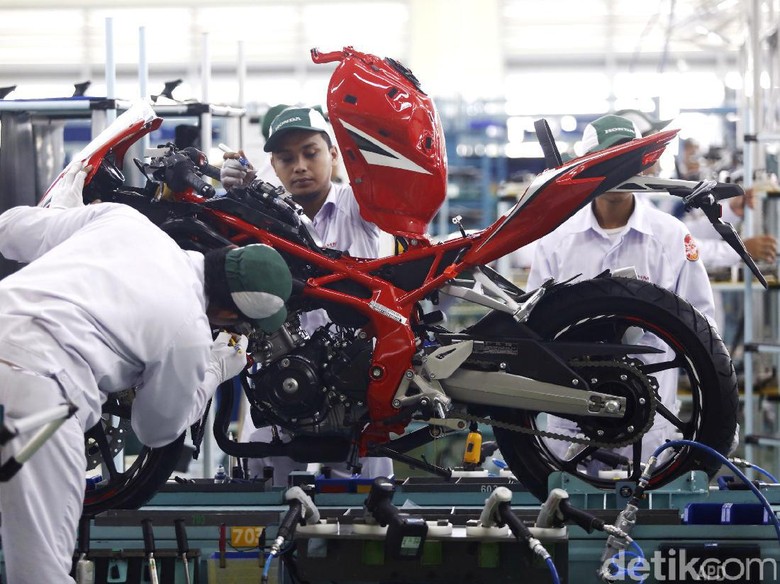 Ekspor Motor Tahun 2016 Naik Ekspor Motor Tahun 2016 Naik