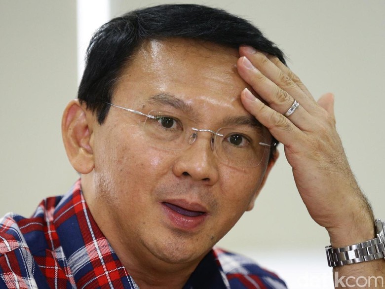 Ahok Suka Mobil SUV, Khususnya Jeep Ahok Suka Mobil SUV, Khususnya Jeep