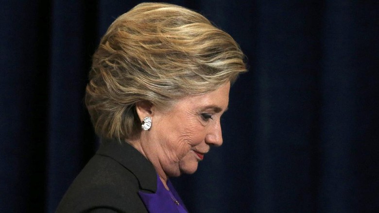Kalah dari Trump, Tim Kampanye Hillary Clinton Salahkan Direktur FBI Kalah dari Trump, Tim Kampanye Hillary Clinton Salahkan Direktur FBI
