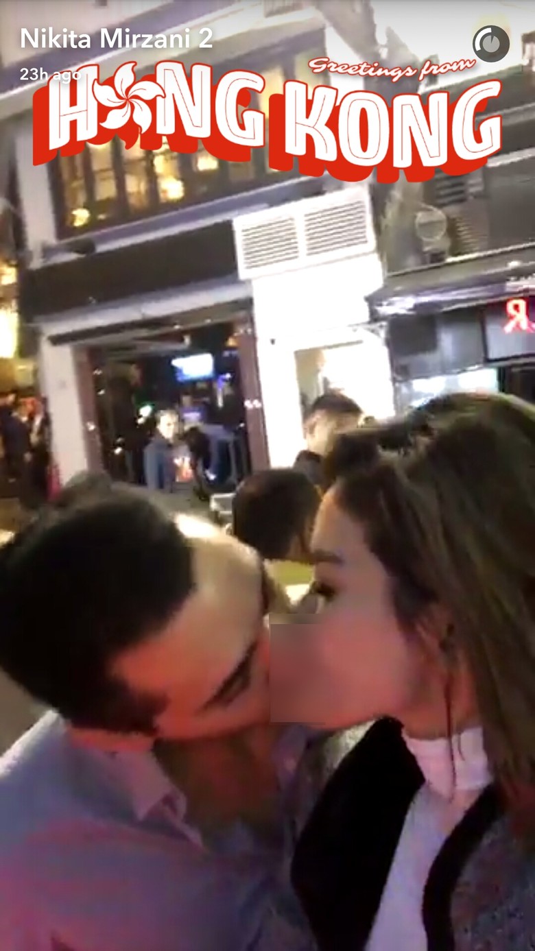 Blakan Nikita Mirzani Soal Ciuman Dengan Bule Prancis Di Hong Kong
