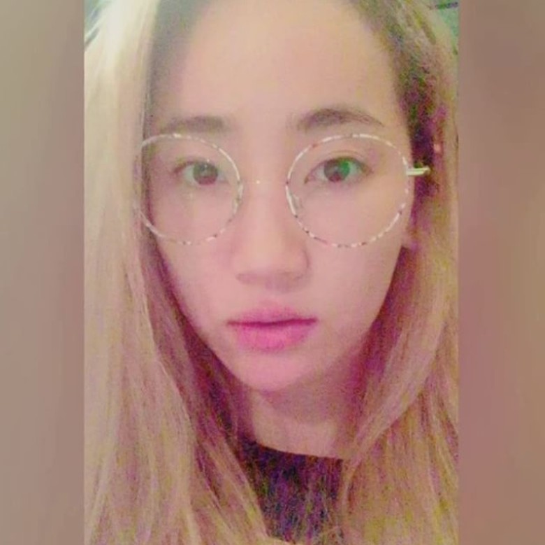 Yeeun Wonder Girls Pamer Kado Baru dari Jinwoon 2AM Yeeun Wonder Girls Pamer Kado Baru dari Jinwoon 2AM