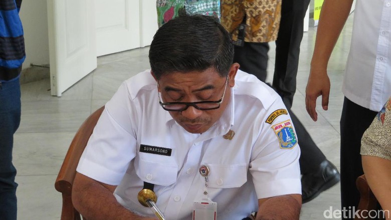 Plt Gubernur DKI Curiga Ada Praktik Suap di Dinas Kebersihan Plt Gubernur DKI Curiga Ada Praktik Suap di Dinas Kebersihan