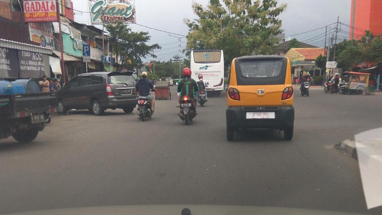 Ada Mobil Mungil Baru di Jakarta Ada Mobil Mungil Baru di Jakarta
