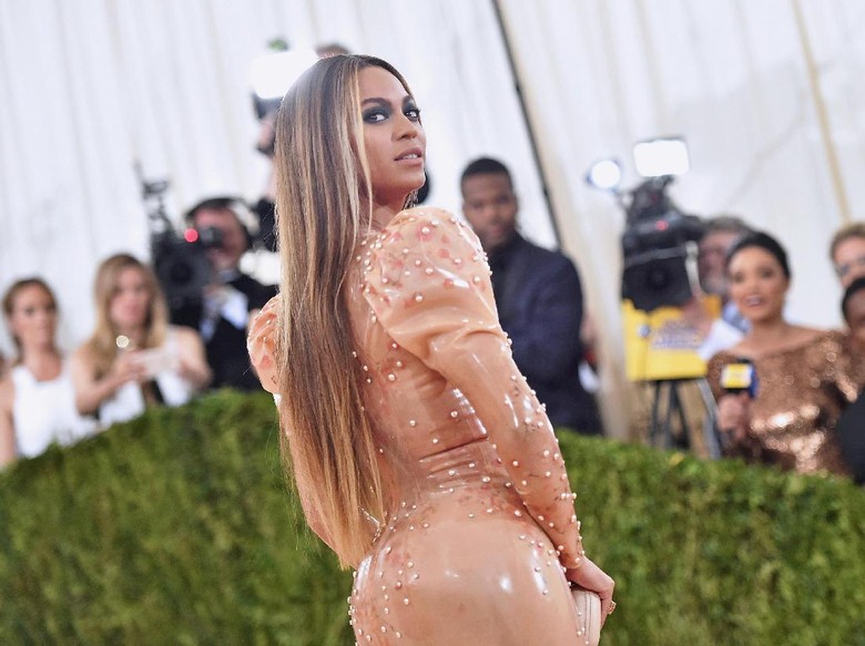 Beyonce Bagikan Video Dukung Kebebasan di Hari Anak Perempuan Internasional Beyonce Bagikan Video Dukung Kebebasan di Hari Anak Perempuan Internasional