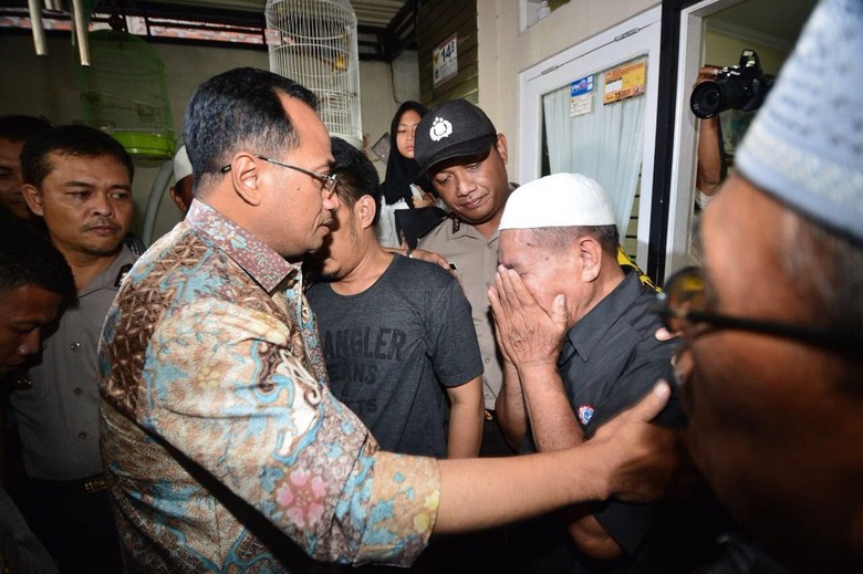 Menteri Perhubungan Melayat Amirullah Korban Penganiayaan STIP Menteri Perhubungan Melayat Amirullah Korban Penganiayaan STIP