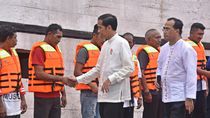 Tingkatkan Keselamatan Pelayaran, Menhub Bagikan Life Jacket Tingkatkan Keselamatan Pelayaran, Menhub Bagikan Life Jacket