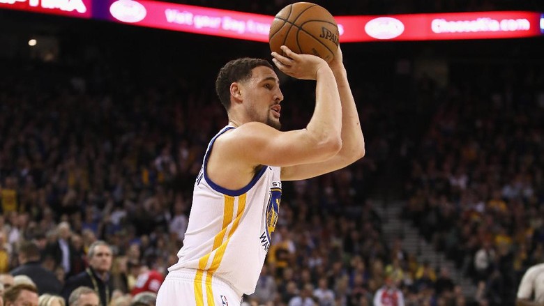 Klay Thompson Tampil Oke, Warriors Atasi Kings Klay Thompson Tampil Oke, Warriors Atasi Kings