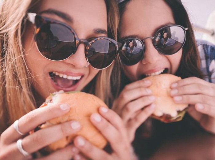 Begini prosesnya beralih dari junk food ke makanan sehat/Foto: iStock Begini prosesnya beralih dari junk food ke makanan sehat/Foto: iStock