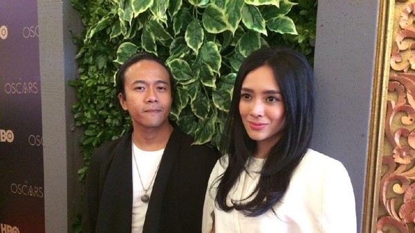 Gara-gara Kekacauan Oscar, Ariel dan Dhea Ananda Penasaran dengan Moonlight Gara-gara Kekacauan Oscar, Ariel dan Dhea Ananda Penasaran dengan Moonlight