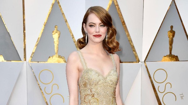 La La Land Tak Jadi Menang, Emma Stone Bersyukur Jadi Aktris Terbaik La La Land Tak Jadi Menang, Emma Stone Bersyukur Jadi Aktris Terbaik