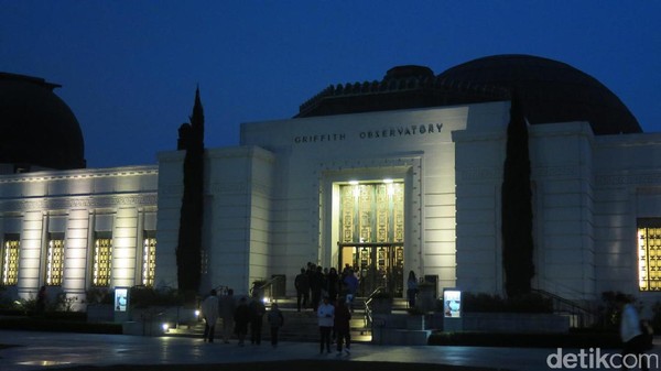 Belajar Astronomi di Griffith Observatory, Tempat Syuting La La Land Belajar Astronomi di Griffith Observatory, Tempat Syuting La La Land