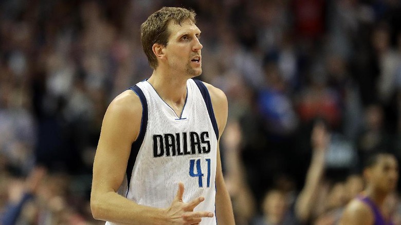 Mavericks Atasi Lakers, Nowitzki Capai 30.000 Poin Mavericks Atasi Lakers, Nowitzki Capai 30.000 Poin